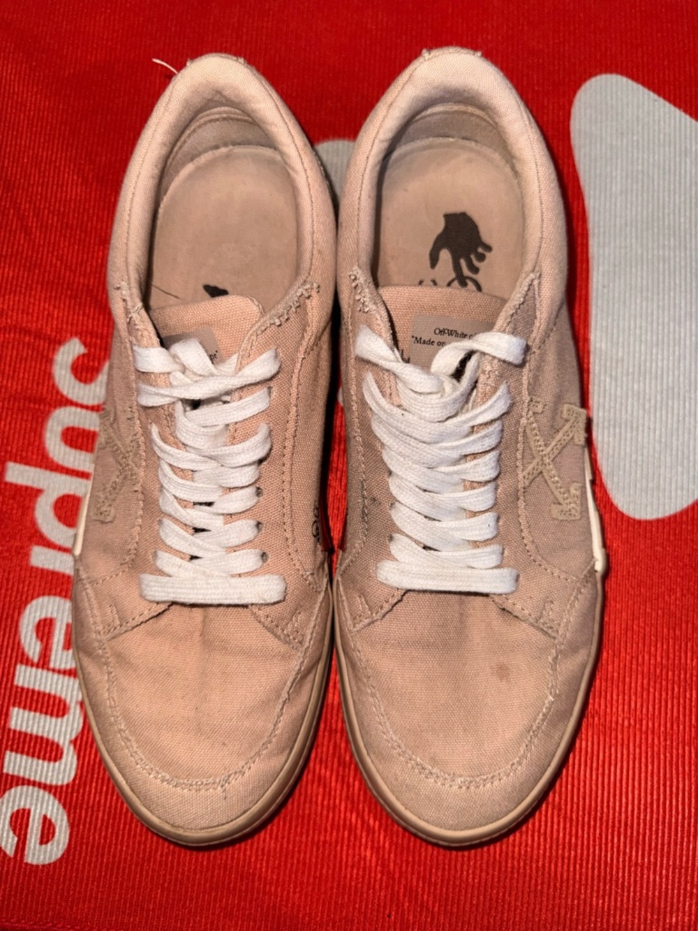 OFF-WHITE Vulcanized Women's
Pink Canvas Sneakers no box Size 41 UE USED